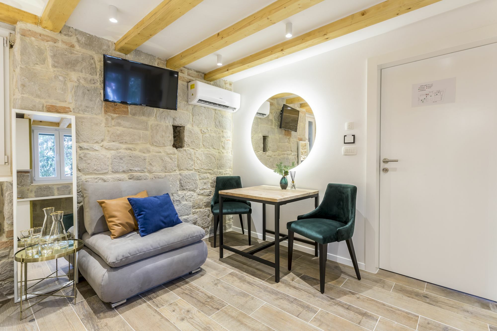 Miara Luxury Rooms Split Exterior photo