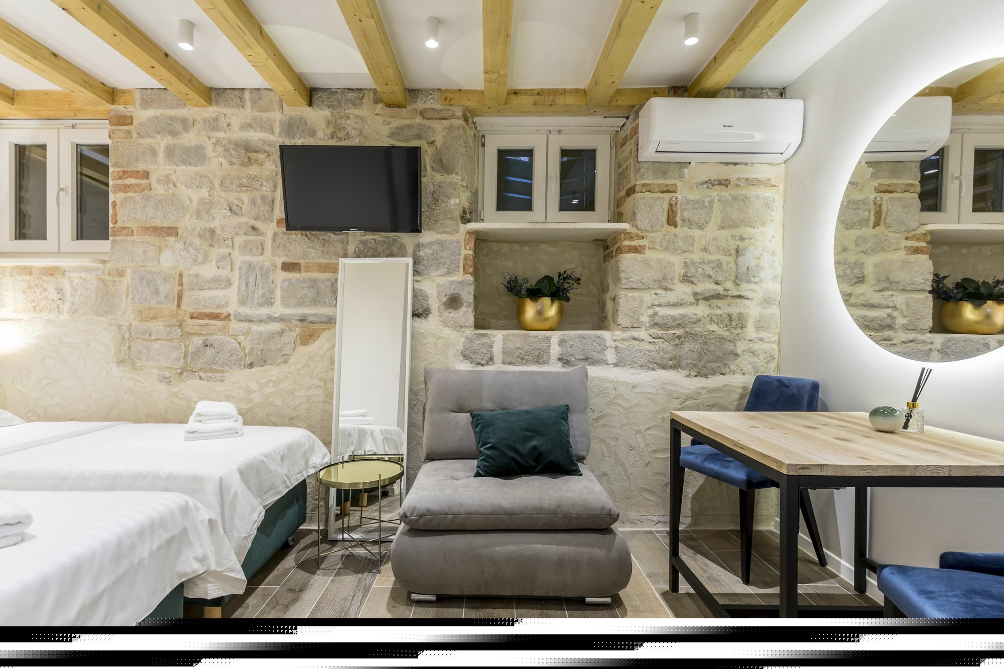 Miara Luxury Rooms Split Exterior photo